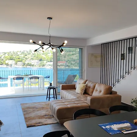 Discover Lastovo Premium Apartamento