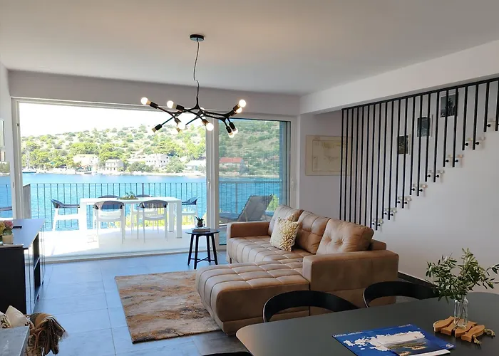 Discover Lastovo Premium شقة