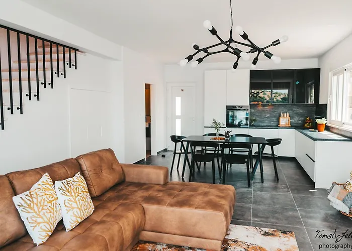 Discover Lastovo Premium شقة